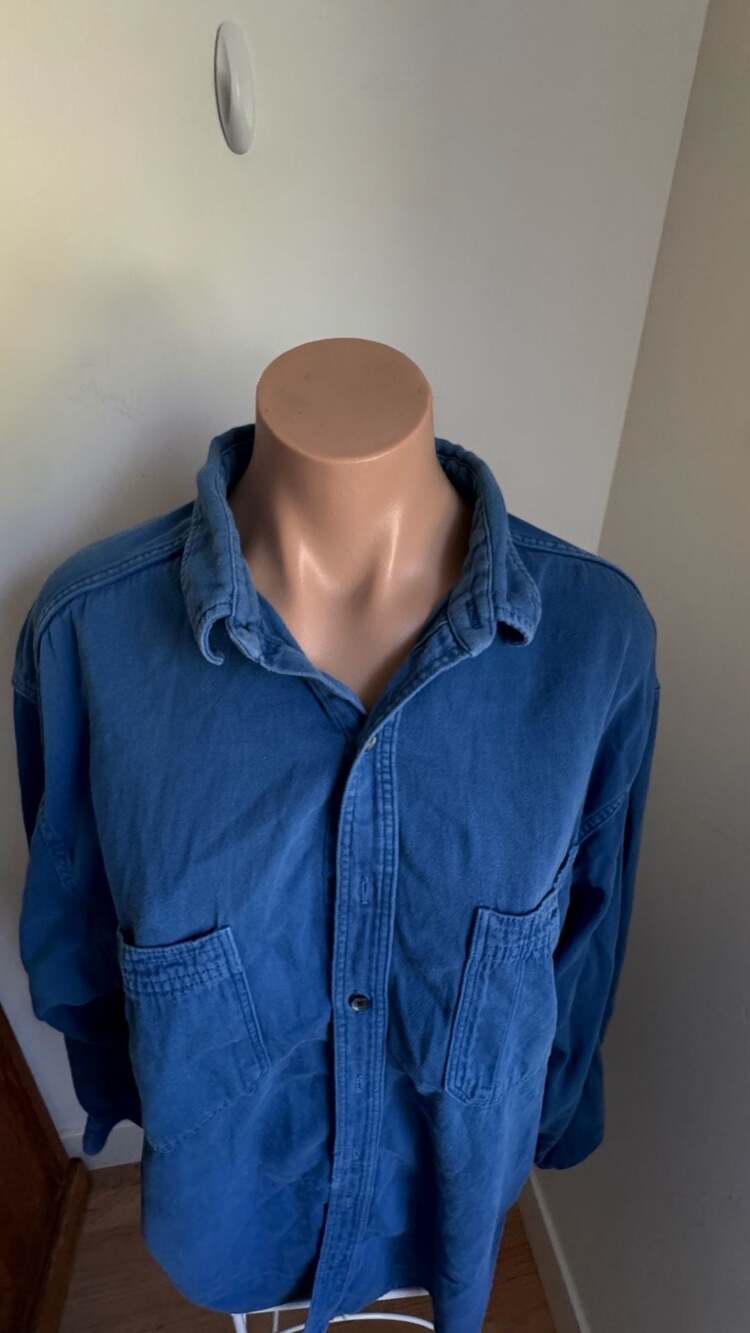 Vintage Gap Blue Denim Button-Up Shirt, 100% Cotton, Made in USA XL - Picture 6 of 6